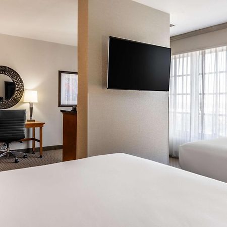 Drury Plaza Hotel Broadview Wichita Buitenkant foto