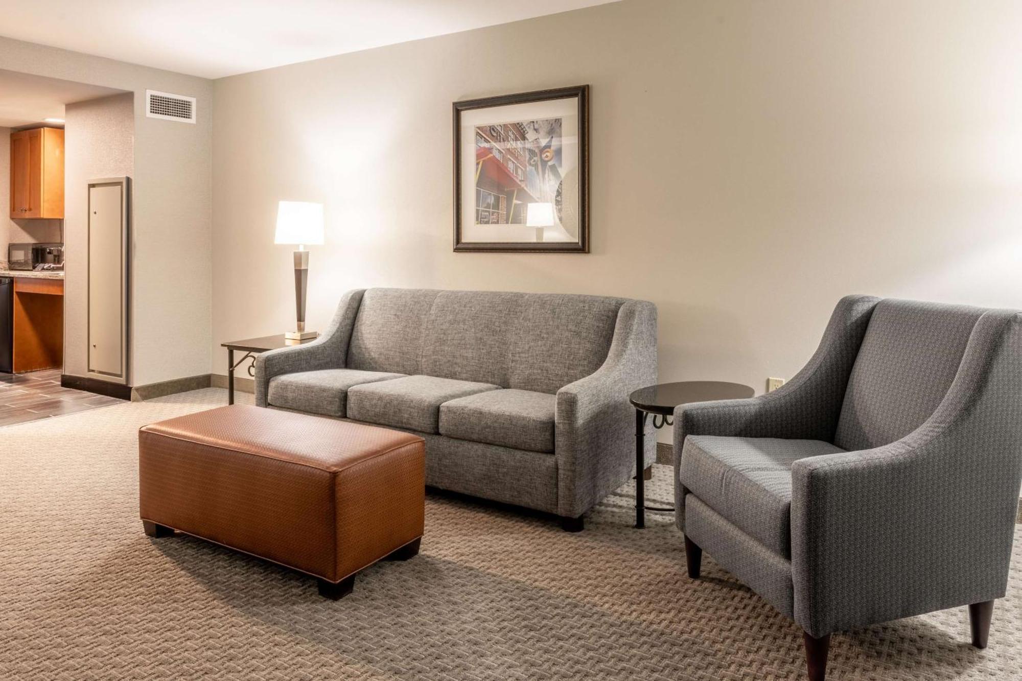 Drury Plaza Hotel Broadview Wichita Buitenkant foto
