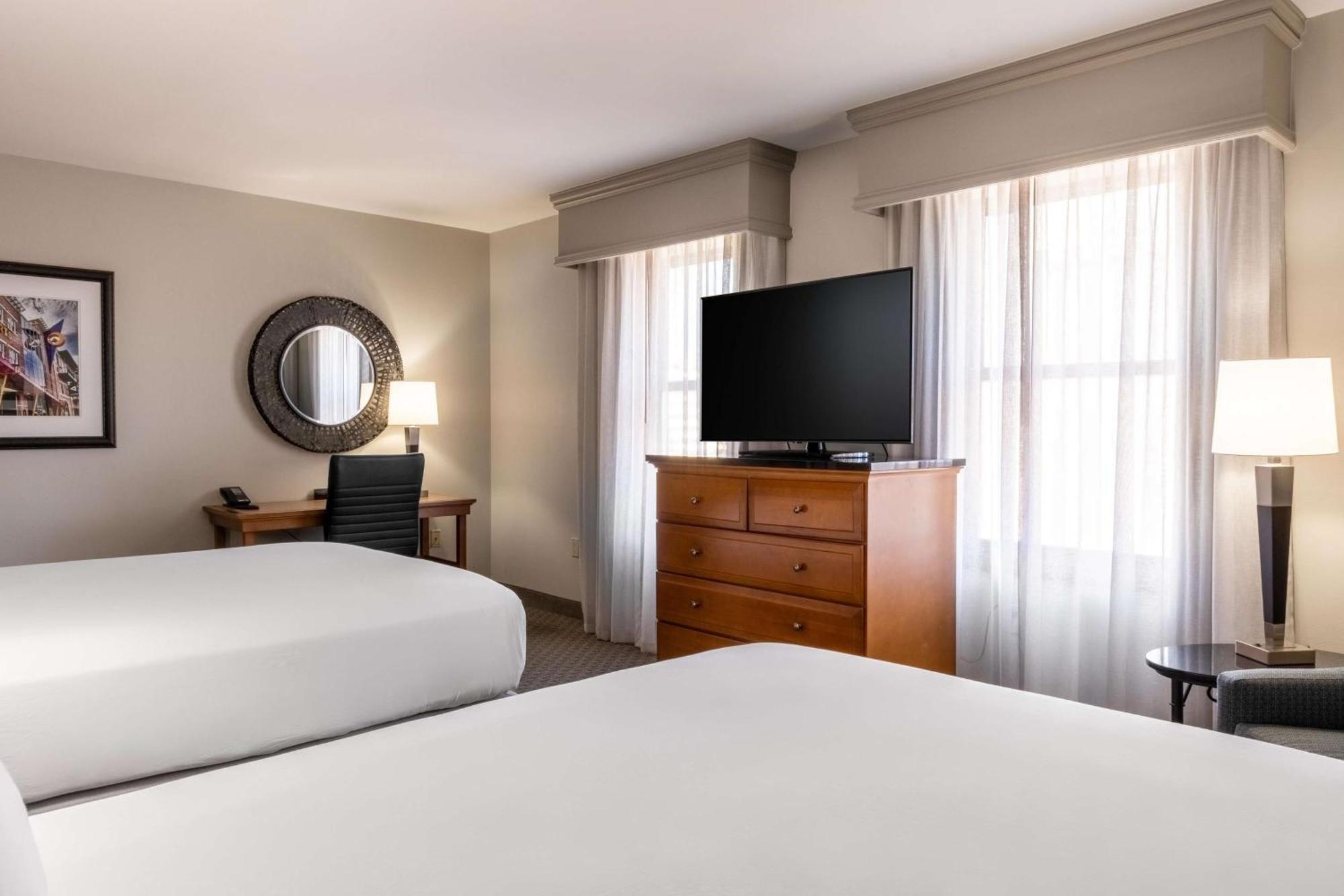 Drury Plaza Hotel Broadview Wichita Buitenkant foto