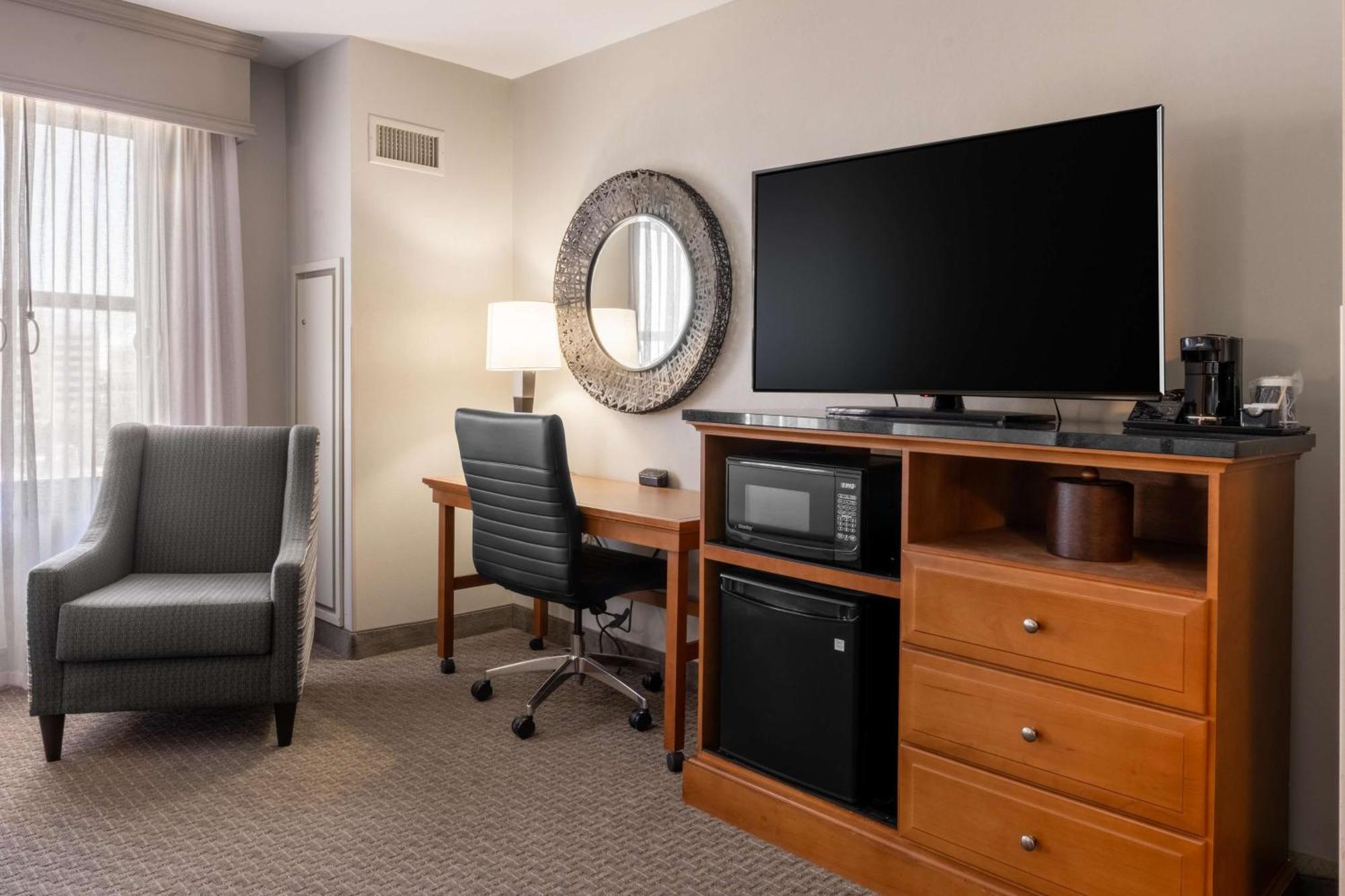 Drury Plaza Hotel Broadview Wichita Buitenkant foto